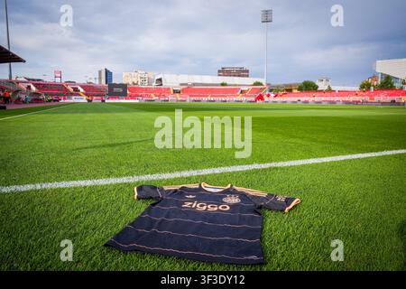 Novi Sad, Serbie. 23 juillet 2026. NOVI SAD, 23-07-2026, Stade Karadjordje, saison 2026/2027, barrage de la UEFA Conference League de football, Match entre FK Vojvodina et Ajax, photo montrant le nouveau maillot d'Ajax Credit : Pro Shots/Alamy Live News Banque D'Images