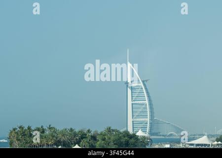 L'hôtel Burj Al Arab à Dubaï. *** L'hôtel Burj Al Arab à Dubaï  DATE D'ENREGISTREMENT NON INDiquée Banque D'Images