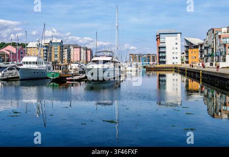 La marina populaire de Portishead sur l'estuaire de la Severn dans le Somerset, Royaume-Uni Banque D'Images