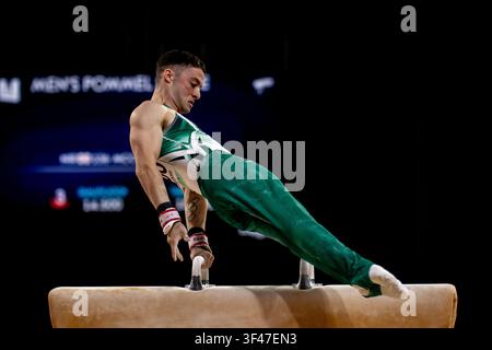 Glasgow, Royaume-Uni. 27 juillet 2026. GLASGOW, ÉCOSSE - 27 JUILLET : Rhys McCLENAGHAN d’Irlande du Nord concourt dans la finale du cheval d’ajustement masculin à l’Arène de Glasgow le 27 juillet 2026 à Glasgow, Écosse. (Photo de Claire Jeffrey/Sports Press Photo) Credit : SPP Sport Press Photo. /Alamy Live News Banque D'Images