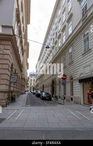 Vienne, Autriche - 13 juin 2023 : vue d'une des rues de Vienne Banque D'Images