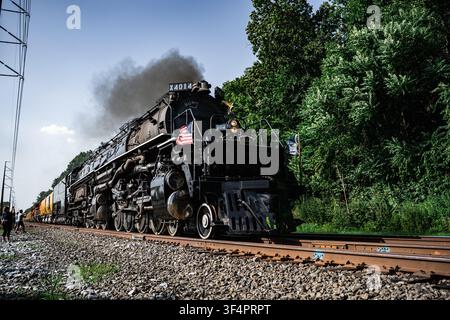 Locomotive à vapeur Union Pacific Big Boy n° 4014 traversant la Pennsylvanie lors de sa tournée Heartland of America de 2026 Banque D'Images