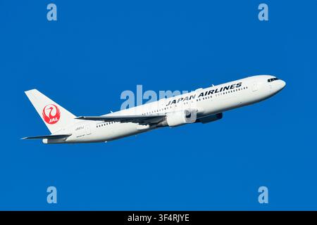 Avion de ligne Japan Airlines Boeing 767-300ER (JA611J) Banque D'Images