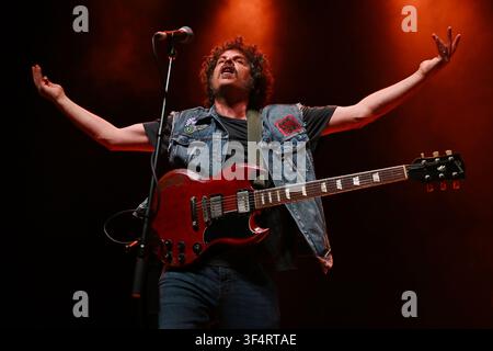 Royaume-Uni. 29 juillet 2026. LONDRES, ANGLETERRE - 29 JUIN : Andrew Stockdale de ‘Wolfmother‘ en concert au Shepherd’s Bush Empire le 29 juillet 2026 à Londres, Angleterre.CAP/MAR © MAR/Capital Pictures Crédit : Capital Pictures/Alamy Live News Banque D'Images