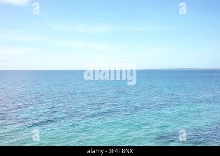 Paysage marin calme vu du dessus, arrière-plan naturel. Banque D'Images