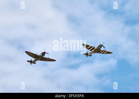 Expositions de Supermarine Spitfire au Shuttleworth Summer Airshow 2026 Banque D'Images