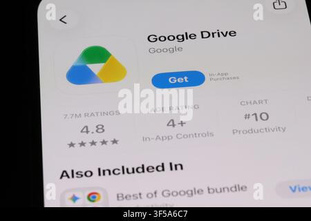 Shanghaï, Chine – 30 juillet 2026 : icône de l'application Google Drive et logo de la marque Banque D'Images