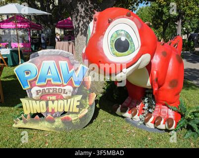 Los Angeles, États-Unis. 02 août 2026. Ambiance à la première de PAW PATROL: THE DINO MOVIE de Paramount Pictures au Paramount Pictures Studios à Los Angeles, CA le dimanche 2 août 2026. (Photo de Sthanlee B. Mirador/Sipa USA) Crédit : Sipa USA/Alamy Live News Banque D'Images