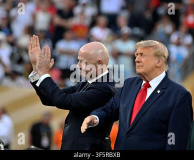 New York, États-Unis – 20 juillet 2026 : le président de la FIFA Gianni Infantino cherche le soutien du président américain Donald Trump pour sa réélection à la FIFA. Banque D'Images