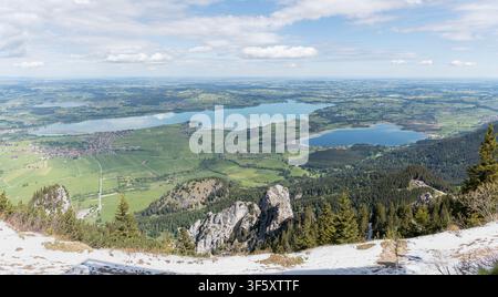Paysage regardant vers le nord depuis le mont Tegelberg, Souabe, Bavière, Allemagne Banque D'Images