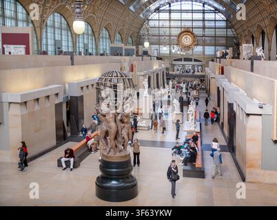 Intérieur du Musee D'Orsay à Paris, France Banque D'Images
