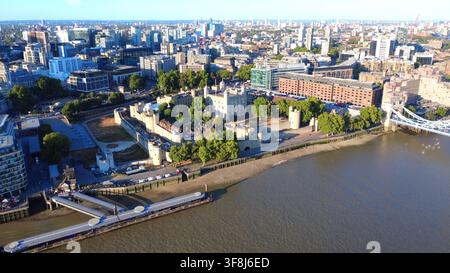 Prise de vue aérienne par drone du Tower of London en 4K Banque D'Images