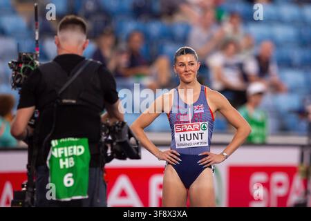 Amy Hunt de Grande-Bretagne et d'Irlande du Nord avant la demi-finale du 200m féminin aux Championnats d'Europe d'athlétisme au Alexander Stadium à Birmingham, Angleterre Credit: SPP Sport Press Photo. /Alamy Live News Banque D'Images