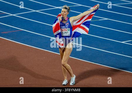 Birmingham, Angleterre. 13 août 2026 Amy Hunt de l'équipe Grande-Bretagne et Irlande, Vainqueure OR 200m Femmes Credit: Ian Stephen / Alamy Live News Banque D'Images