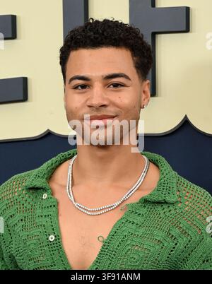 Los Angeles, États-Unis. 13 août 2026. 24kGoldn arrive à la End of Summer Bash de Netflix organisée au restaurant LAYLA le 13 août 2026 à Los Angeles, CA. © Starbuck/ Crédits : AFF/Alamy Live News Banque D'Images