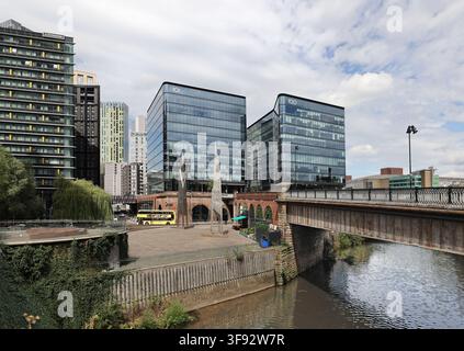 Bâtiments des quais 100 et 101, Salford, Manchester, Angleterre, Royaume-Uni. Banque D'Images