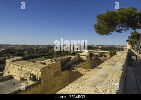 Malte ? La Valette, fortifications historiques dans les Upper Barrakka Gardens Banque D'Images