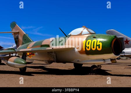 MIG-17F (construit sous licence en Pologne sous le nom de LIM-5) avion de chasse russe. Nom de code OTAN ''Fresco-C''. Pima Air and Space Museum, Tucson, Arizona, États-Unis Banque D'Images