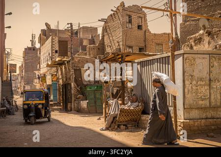 Égypte, Haut-Égypte, la vallée du Nil, Esna, le centre-ville historique Banque D'Images