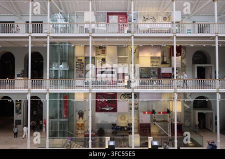 Intérieurs du Musée national d'Écosse, sur Chambers Street à Édimbourg, Royaume-Uni. Banque D'Images