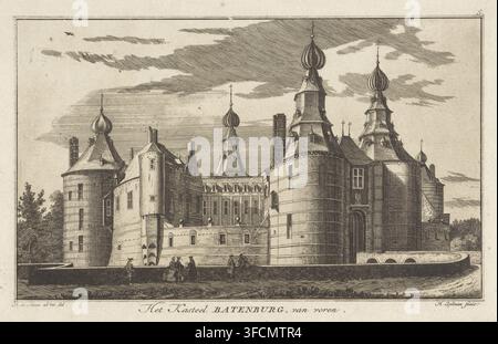 Château de Batenburg, vu de face, Vue du château de Batenburg, Vues de villages et châteaux, impression, Numéro de série, 5, 12, graveur : Hendrik Spilman, Haarlem, d'après un dessin d'Abraham de Haen (II), 1740, papier, gravure, hauteur 150 mm x largeur 220 mm, château, Batenburg., Une scène gravée d'un grand château en pierre avec des tours arrondies et des flèches en forme d'oignon s'élevant contre un ciel rempli de nuages hachurés, montrant une maçonnerie détaillée, des fenêtres étroites, des cheminées et des lignes de toit décoratives ; un mur extérieur incurvé avec une entrée en arc et des contreforts fait face à un fossé rempli d'eau, tandis que quelques petits groupes de Banque D'Images