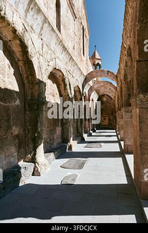 Colonnade arquée de l'église d'Odzoun, province de Lori, Arménie Banque D'Images
