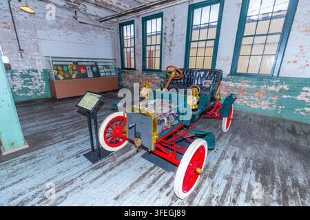 Un véhicule moteur Ford vintage à l'usine Ford Piquette Avenue, un musée et ancienne usine automobile située à Milwaukee Junction, Detroit. Banque D'Images