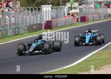 Monza, Italie 3-6 septembre 2026 : Championnat du monde de Formule 1 de la FIA - 2026 - Grand Prix d'Italie - Monza - Vendredi 1. Entraînement libre Sur la photo : George Russell (GBR #63) devant Luke Browning (GBR #46) Banque D'Images