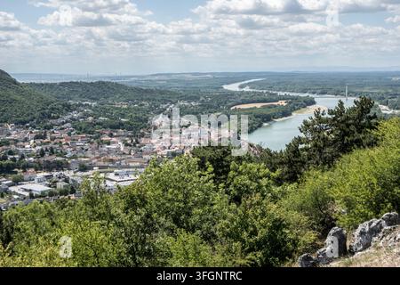 Vue de Hainburg et du Danube depuis Braunsberg, Basse-Autriche, Autriche Banque D'Images