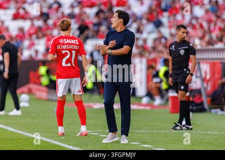 Luis Pinto vu pendant un match de la Betclic League entre les équipes de Sl Benfica et Gil Vincente à l'Estádio da Luz (Luís Loureiro/Ball Raw Images) Banque D'Images