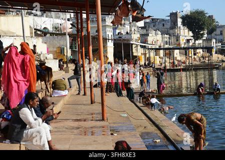 Le lac sacré de Pushkar, Rajasthan, Inde. Banque D'Images