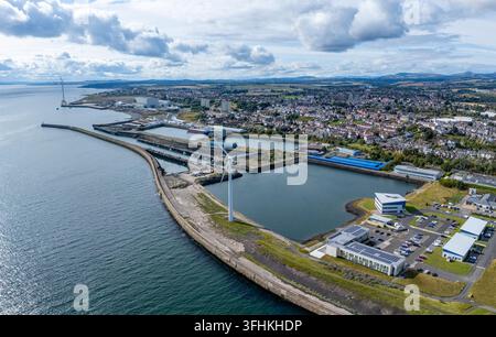 Vue aérienne des quais de Methil Fife, Écosse, Royaume-Uni Banque D'Images