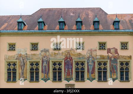 Passau, Allemagne - 21 juillet 2023 : fasade colorée de vieille maison médiévale, Passau, Bavière, Allemagne. Banque D'Images
