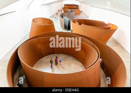 La question du temps, installation artistique au musée Guggenheim de Bilbao, Espagne Banque D'Images