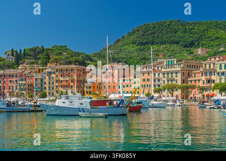 le village de Santa Margherita, Ligurie, Italie, Europe. Banque D'Images