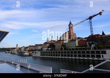 Vue de la ville de Passau depuis le Danube Banque D'Images