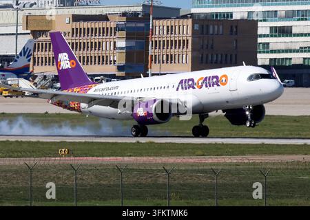 25 septembre 2026, xsvx, Voyage, Vacances, Économie, emwir, SU BUT, Airbus A320 251N A320neo, construit en 2022, Air Cairo, Égypte, Code hexadécimal 01023C, MSN 11205, Particularité : affiche occasionnellement un autocollant Misr Life Insurance en 2023 et un autocollant 20 ans à partir de novembre 2023, Stuttgart Banque D'Images