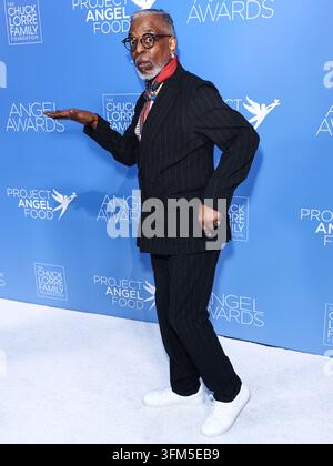 Hollywood, États-Unis. 27 sep, 2026. HOLLYWOOD, LOS ANGELES, CALIFORNIE, ÉTATS-UNIS - 26 SEPTEMBRE : LeVar Burton arrive aux Angel Awards 2026 de Project Angel Food, qui se tiennent sur le campus de la Chuck Lorre Family Foundation à Project Angel Food le 26 septembre 2026 à Hollywood, Los Angeles, Californie, États-Unis. (Photo de Xavier Collin/Image Press Agency) Crédit : Image Press Agency/Alamy Live News Banque D'Images