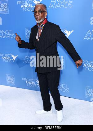 Hollywood, États-Unis. 27 sep, 2026. HOLLYWOOD, LOS ANGELES, CALIFORNIE, ÉTATS-UNIS - 26 SEPTEMBRE : LeVar Burton arrive aux Angel Awards 2026 de Project Angel Food, qui se tiennent sur le campus de la Chuck Lorre Family Foundation à Project Angel Food le 26 septembre 2026 à Hollywood, Los Angeles, Californie, États-Unis. (Photo de Xavier Collin/Image Press Agency) Crédit : Image Press Agency/Alamy Live News Banque D'Images