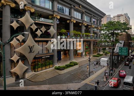 BANGKOK, THAÏLANDE – 5 JUIN 2026 : Complexe commercial de luxe Gaysorn Village dans le quartier de Ratchaprasong à Bangkok, proposant une mode haut de gamme, des bijoux et Banque D'Images
