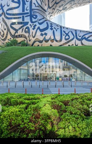 Dubaï, Émirats Arabes Unis - 28 octobre 2025. Vue imprenable sur le Musée du Futur, une attraction incontournable pour chaque visiteur de Dubaï Banque D'Images