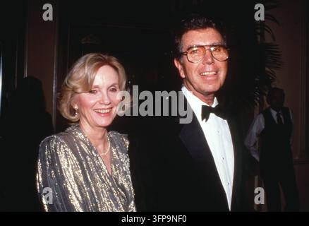 Eva Saint Marie et Jeffrey Hayden lors de l'hommage à Robert Wise au Beverly Hilton Hotel à Beverly Hills, Californie le 21 janvier 1989 Crédit : Ralph Dominguez/MediaPunch Banque D'Images