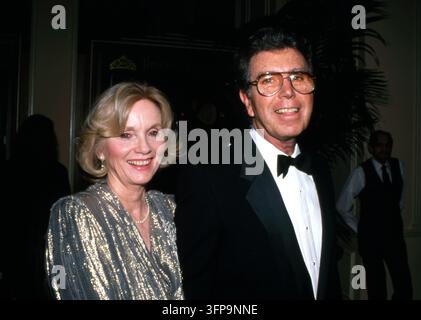 Eva Saint Marie et Jeffrey Hayden lors de l'hommage à Robert Wise au Beverly Hilton Hotel à Beverly Hills, Californie le 21 janvier 1989 Crédit : Ralph Dominguez/MediaPunch Banque D'Images