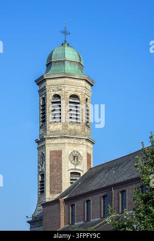 Tour d'horloge de l'abbaye ancienne de Drongen du XVIIe siècle, complexe monastique et maison de retraite jésuite près de Gand, Flandre orientale, Belgique Banque D'Images