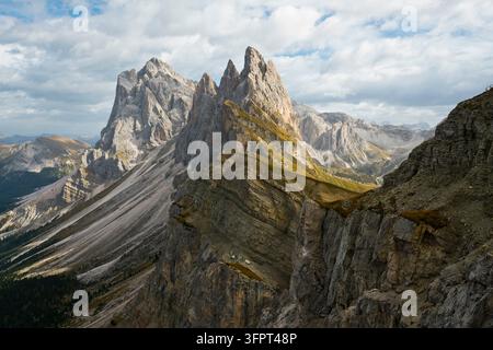 Crête de montagne de Seceda, Parc naturel de Puez-Geisler, Alpes Dolomites, Tyrol du Sud, Italie Banque D'Images