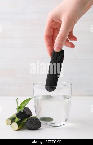 Concept de soins du visage et de la peau - bambou et charbon Banque D'Images