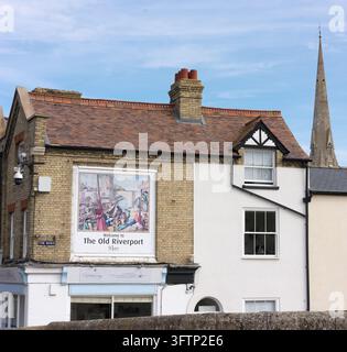 Quai du vieux port fluvial sur la Great Ouse à St Ives, Cambridgeshire, Angleterre. Banque D'Images