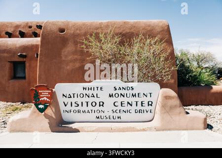 Panneau du centre d'accueil du monument national de White Sands Banque D'Images