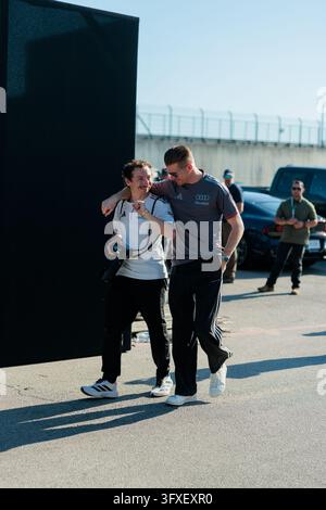 Austin, Texas, États-Unis. 22 octobre 2026. Nico Hülkenberg arrive pour la Journée des médias pendant le week-end de course lors du week-end du Grand Prix des États-Unis de Formule 1 le 22 octobre 2026 sur le Circuit of the Americas à Austin, Texas. Banque D'Images