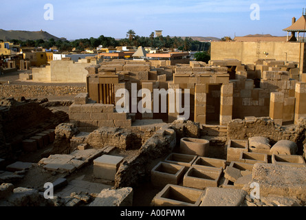 L'île Eléphantine Assouan Egypte Ruines de Yebu Temple de Satet (Satis ) Banque D'Images